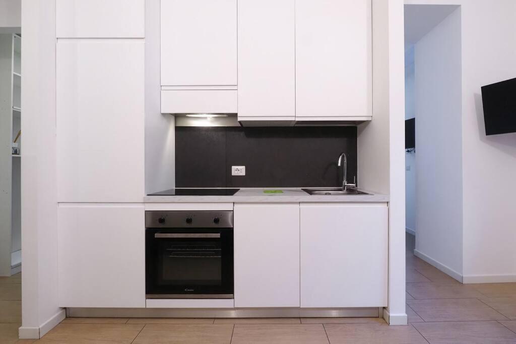 Contempora Apartments - Bilocale Via Verro Милан Экстерьер фото