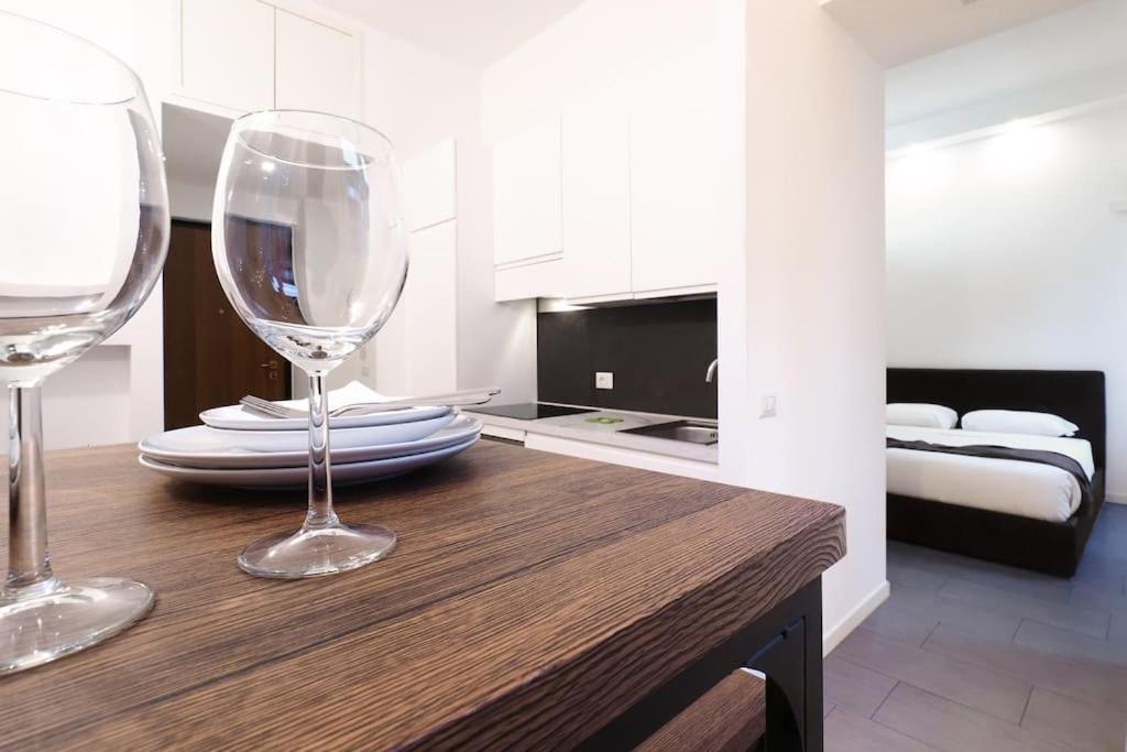 Contempora Apartments - Bilocale Via Verro Милан Экстерьер фото